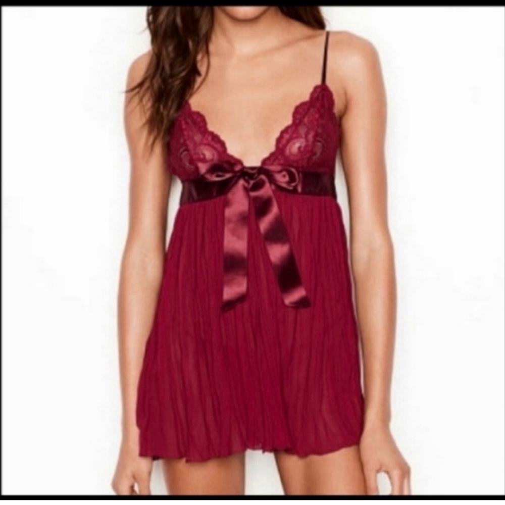 Victorias Secret size M Maroon Pleated Babydoll Teddy - Picture 2 of 2